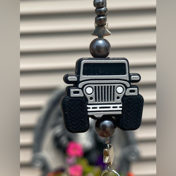 Handmade Resin Duck Jeep Rearview Mirror Charm- Keychain- Backpack - Purse Charm - Picture 7 of 9